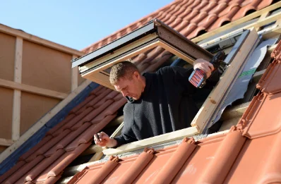 Pose de fenêtres de toit Velux à Ficheux